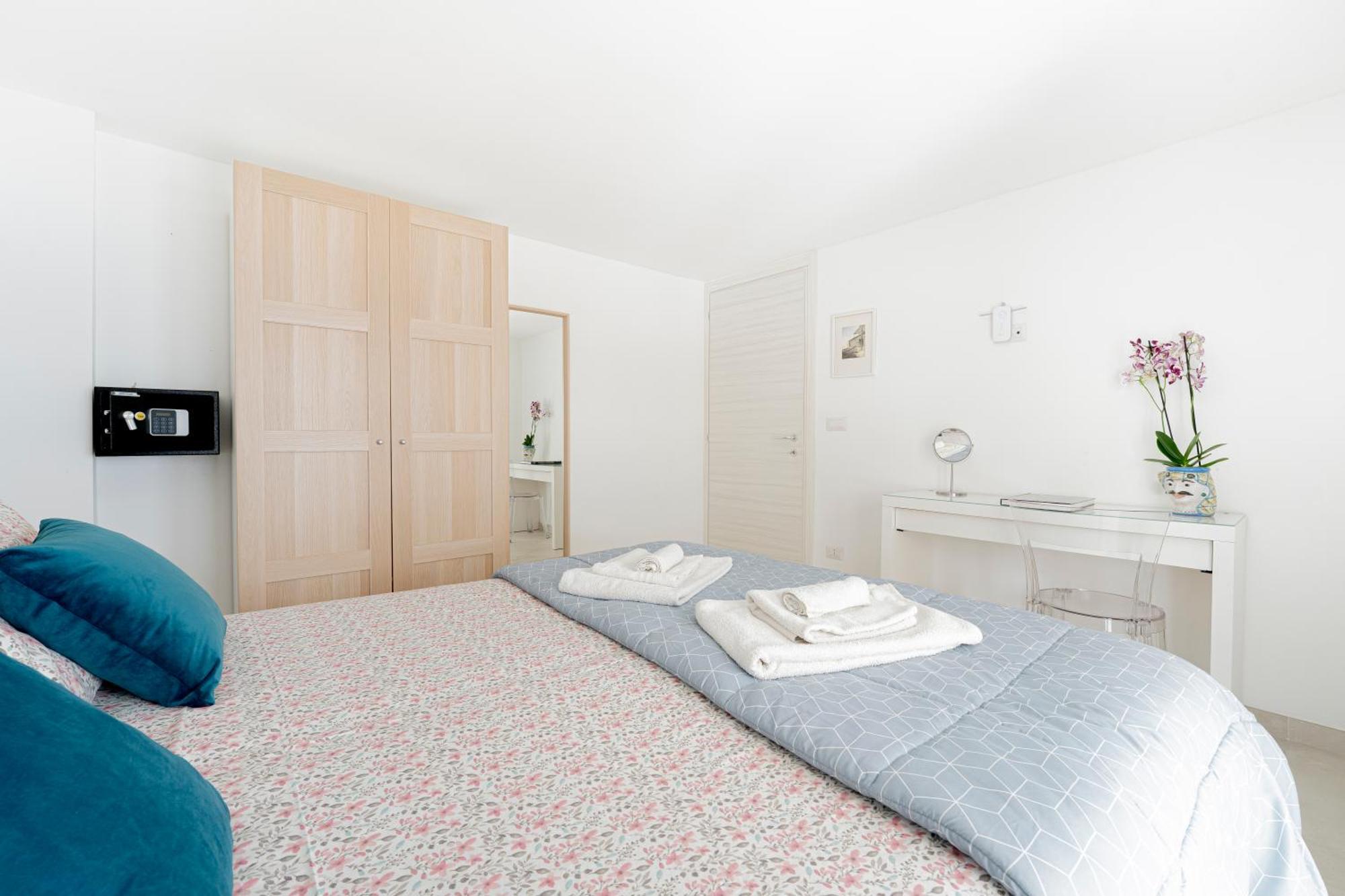 Eos Sea View Syracuse